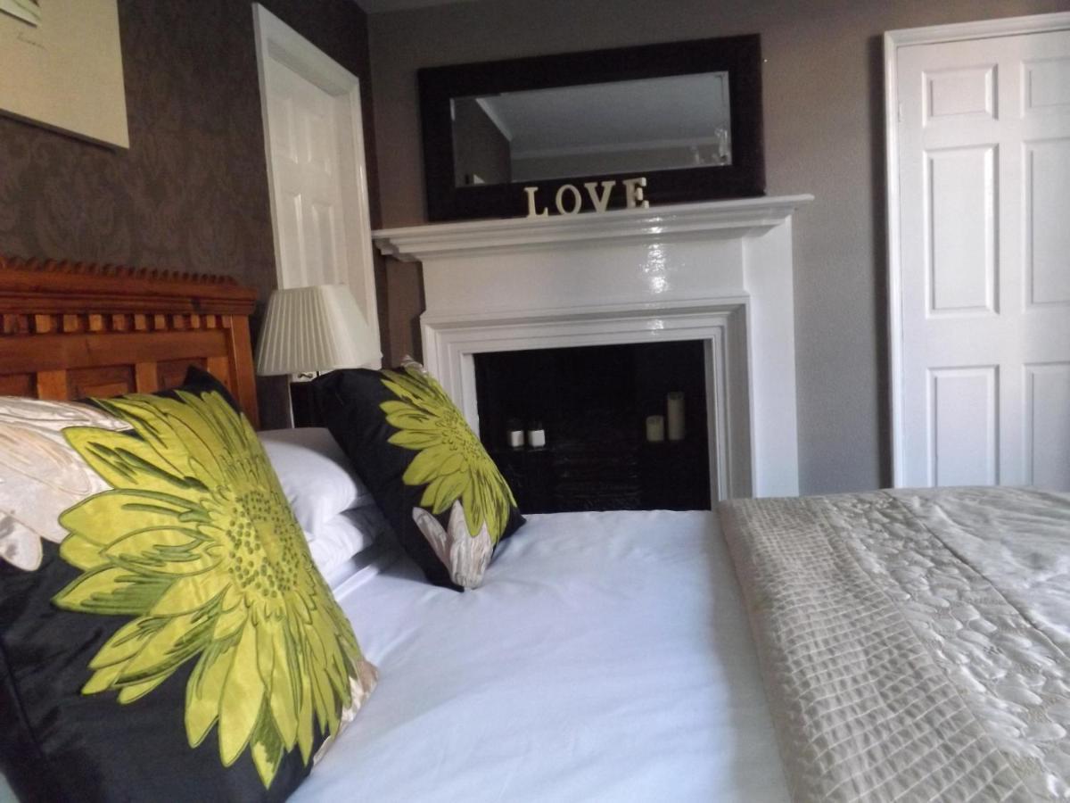 White Linen Whitby, Room Only Eksteriør bilde